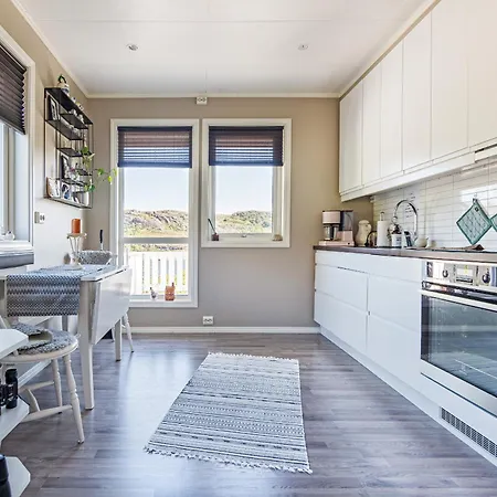 Holiday home I Sund, Lofoten